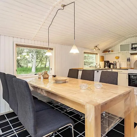 5 Person In Albaek-by Traum * Ålbæk